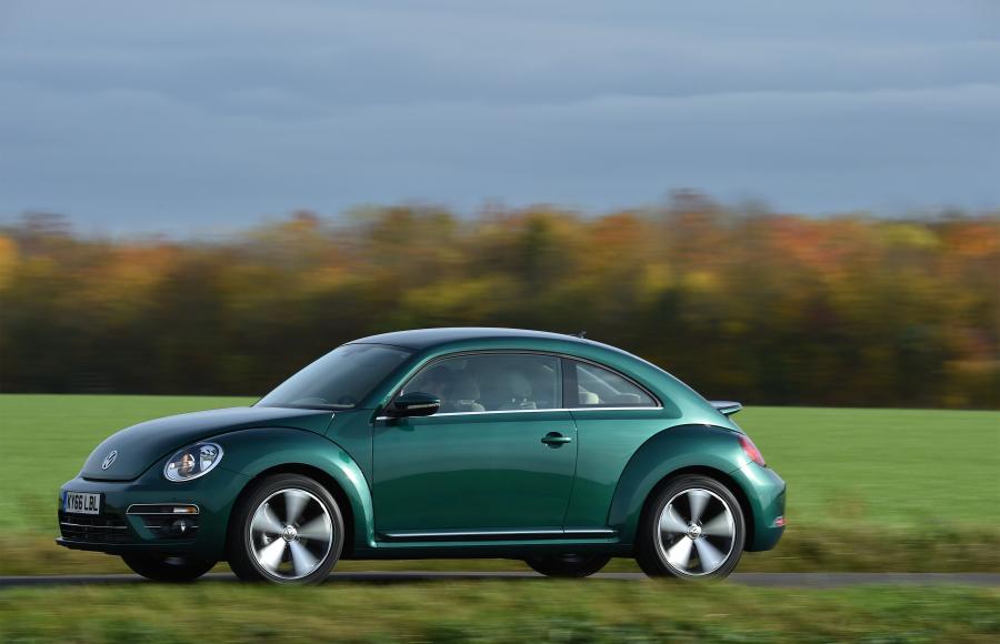  Volkswagen Beetle 2016 года  (UK) (фото 22 из 26)